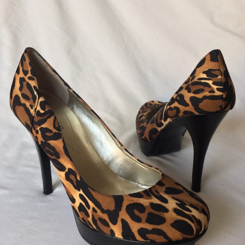 Guess Cheetah/Leopard Platform Pumps